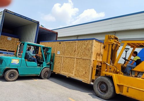 Cho thuê xe nâng chuyên nghiệp giá rẻ